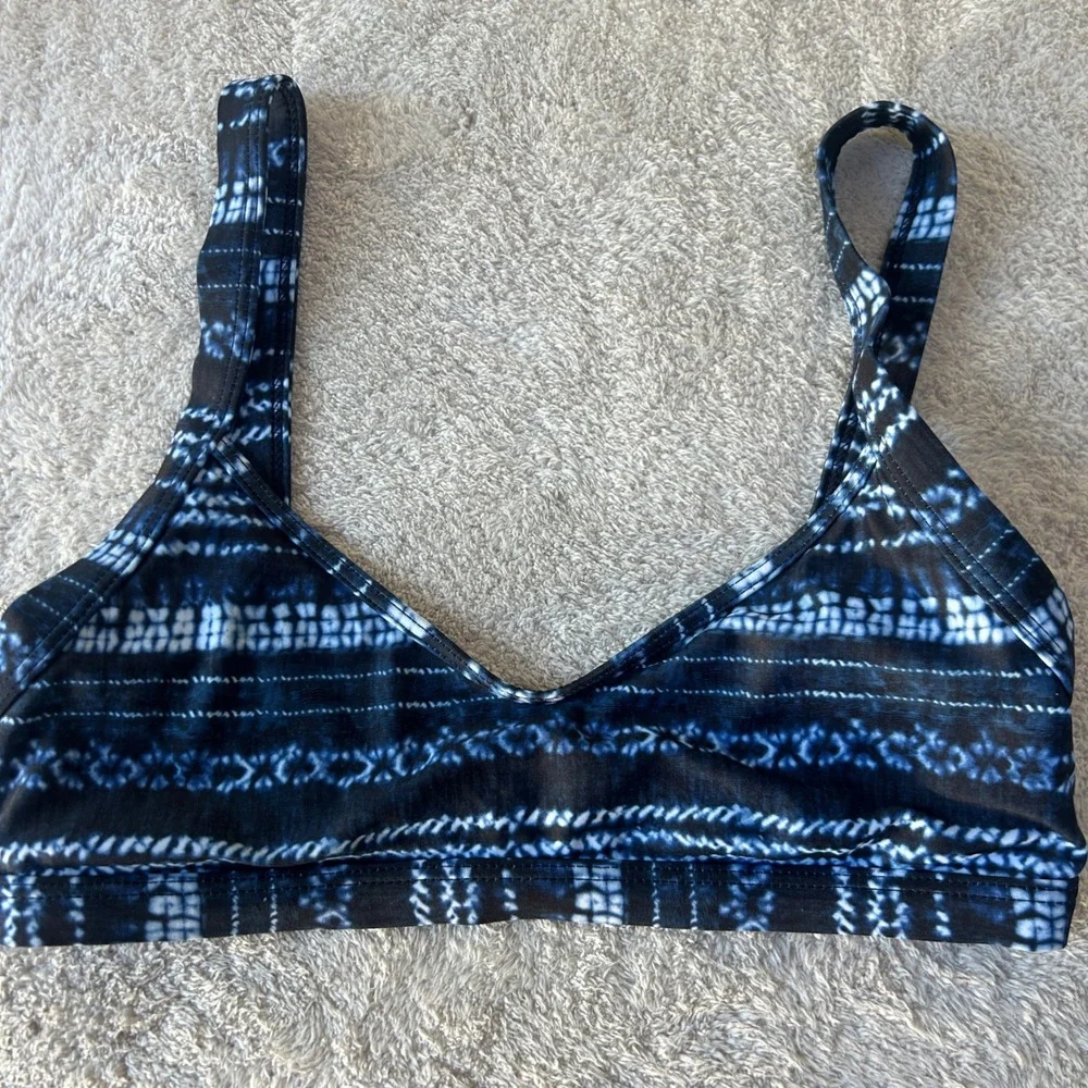 L*Space Blue Shibori Tie Dye Bikini Top Women Medium Fixed Straps Gold Clasp
